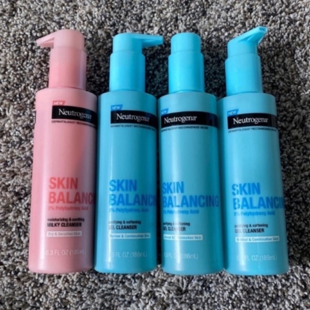 Neutrogena Skin Balancing Face Wash Lot of 4